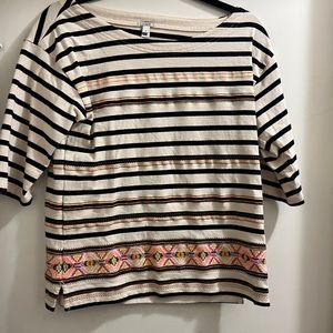 Striped shirt with embroidery